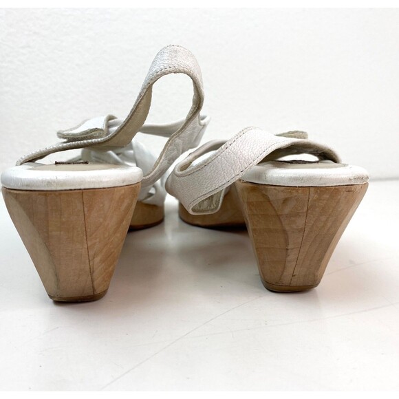 White Leather Chocolat Wood Soles Sandals Size 8 Hook n Loop Straps Boho Y2K - Picture 10 of 11